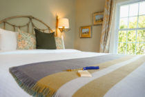 King Bed in Manor Suite